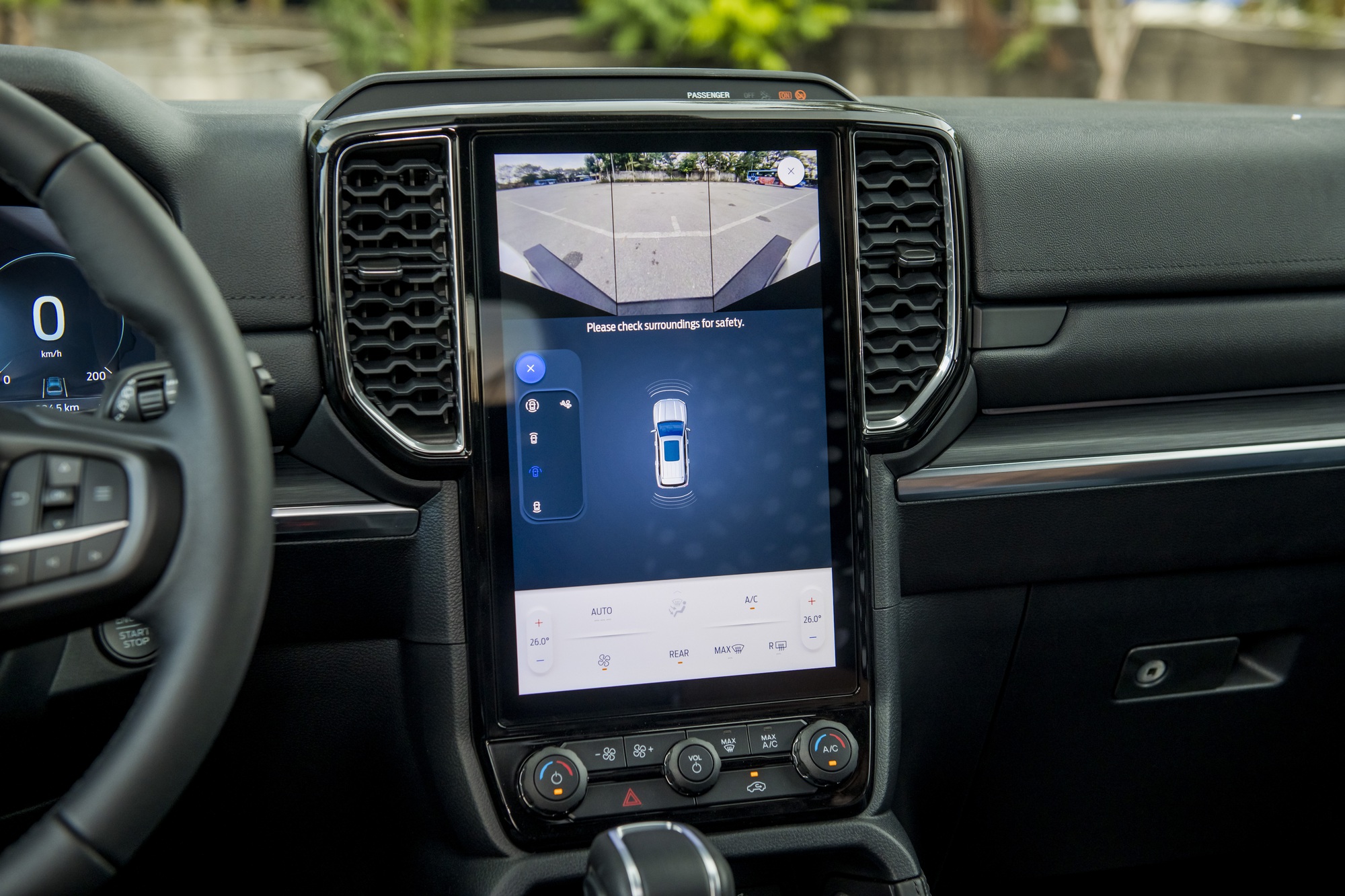 Vua doanh số Ford Everest nâng cấp trang bị ở Việt Nam: Bản tầm trung giá 1,286 tỷ đồng - Ảnh 15.