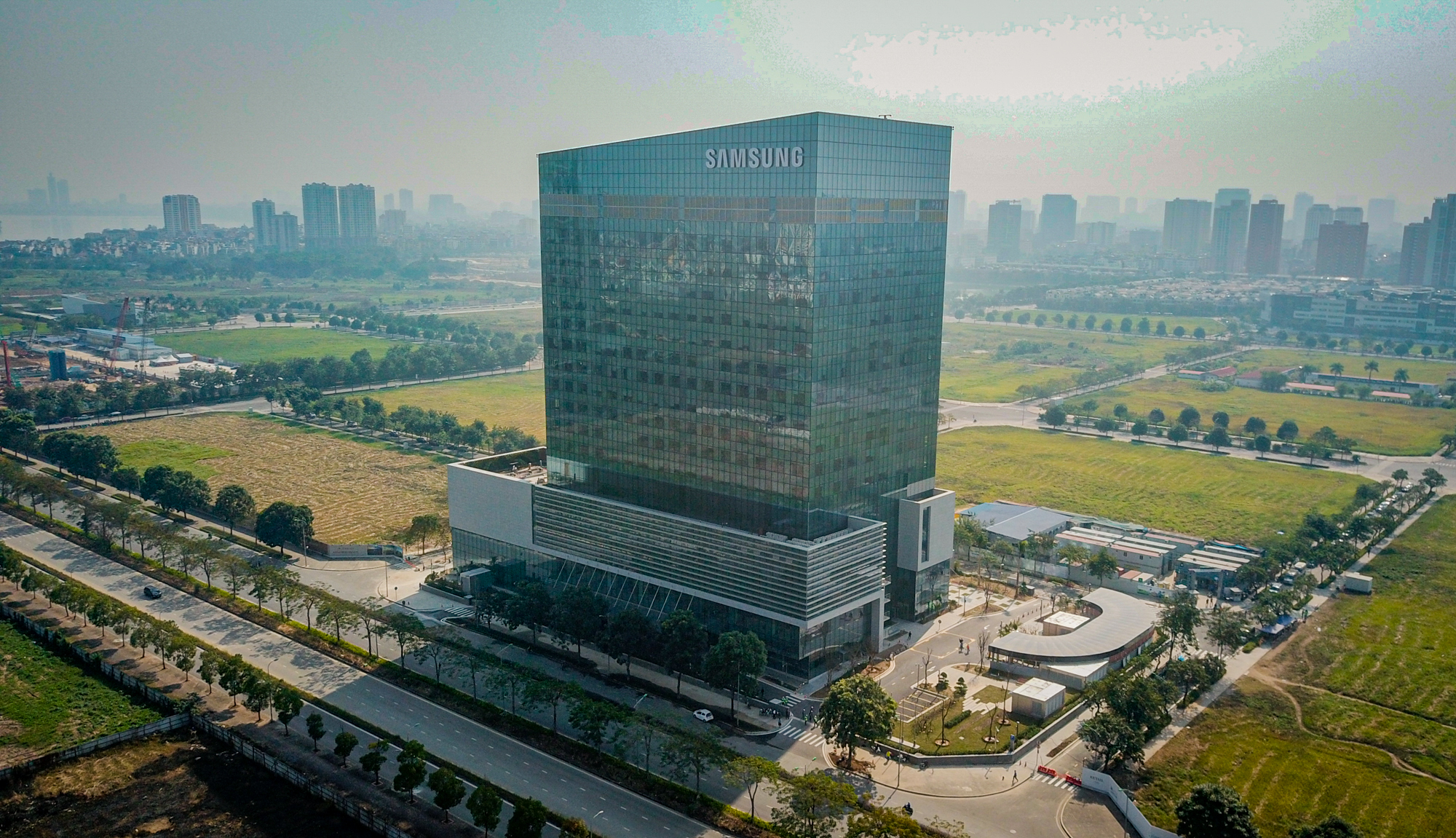 [Ảnh] Toàn cảnh Trung tâm R&D được đích thân Chủ tịch sang khánh thành và cơ ngơi tỷ USD của Samsung tại Việt Nam - Ảnh 1.