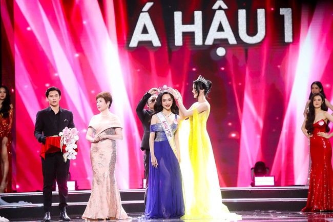  Trọn vẹn cảm xúc của Huỳnh Thị Thanh Thủy và 2 Á hậu khi đăng quang Hoa hậu Việt Nam 2022  - Ảnh 11.