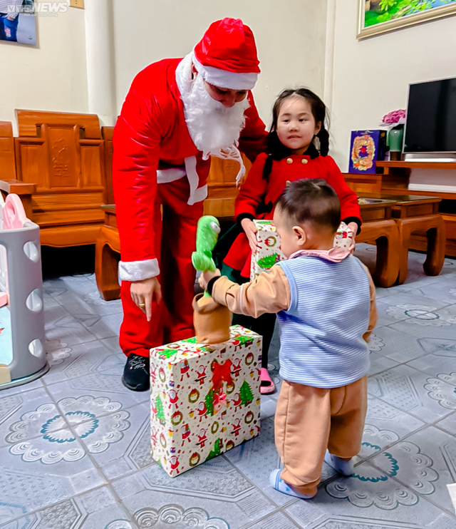  Dịch vụ ông già Noel vào mùa hốt bạc  - Ảnh 8.