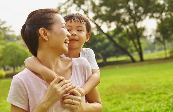 Bà mẹ ngày nào cũng khen con thông minh, mấy năm sau nhận kết quả đắng - Ảnh 1.