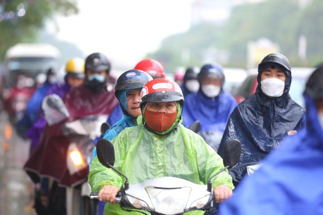 Từ đêm nay, không khí lạnh tăng cường, miền Bắc chuyển mưa rét - Ảnh 1.