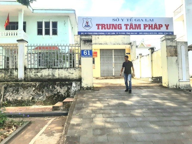 Công an vào cuộc vụ Giám đốc Trung tâm Pháp y tỉnh Gia Lai không đi giám định vẫn nhận thù lao - Ảnh 1.