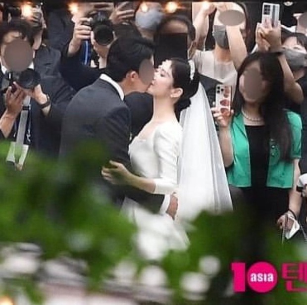  2022 - Năm Kbiz toàn tin hỷ của sao hạng A: Đám cưới BinJin và Park Shin Hye như lễ trao giải, Gong Hyo Jin - Jiyeon quá độc lạ - Ảnh 21.