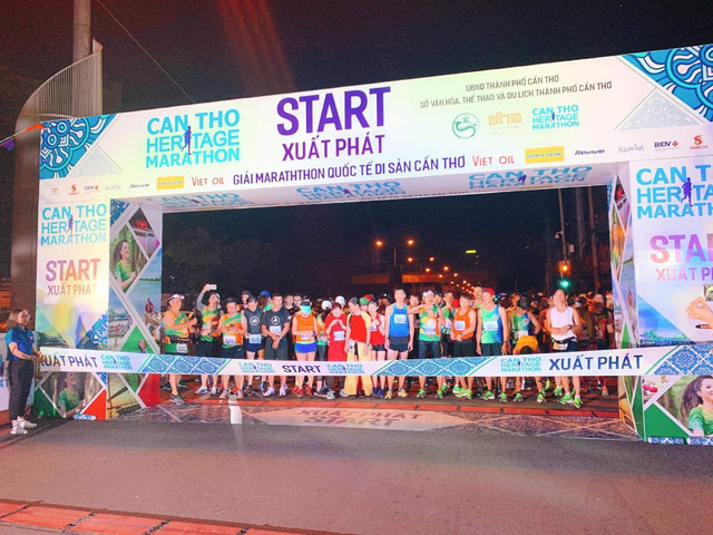 Marathon Quốc tế Di sản Cần Thơ thu hút hàng nghìn người thử thách ở cự ly mới – 42km - Ảnh 1.