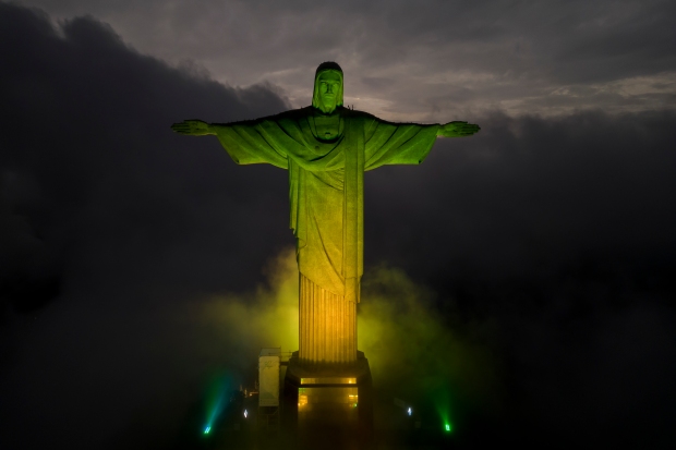 Brazil tổ chức quốc tang 3 ngày, người dân nghẹn ngào tưởng nhớ Pele - Ảnh 1.
