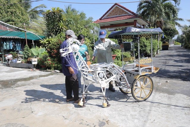 Lão nông ‘tay không’ chế tạo ngựa sắt - Ảnh 2.