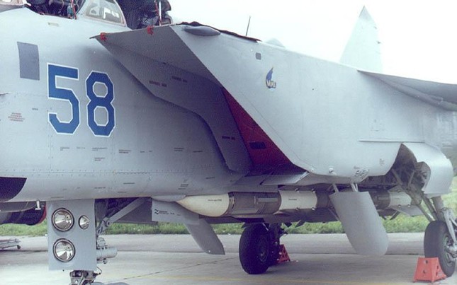 Khám phá tiêm kích đánh chặn MiG-31 vừa rơi ở vùng Viễn Đông của Nga - Ảnh 2.