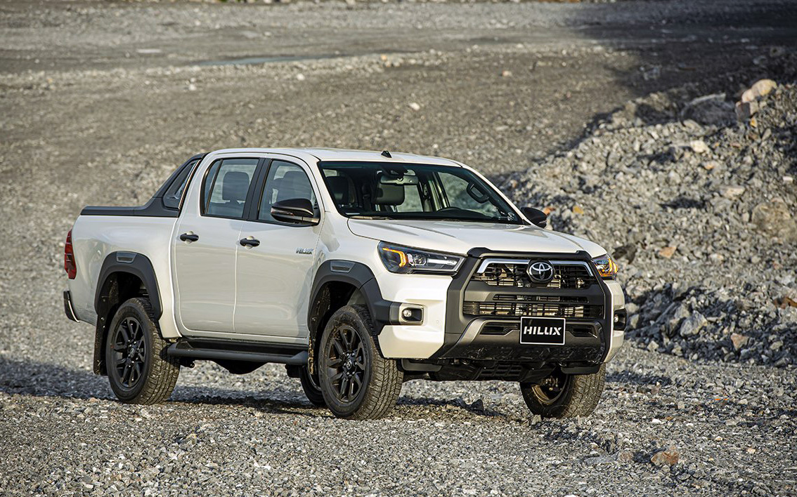 Đạt tiêu chuẩn khí thải, Toyota Hilux trở lại Việt Nam, nhưng giá cao hơn cả Ford Ranger? - Ảnh 4.