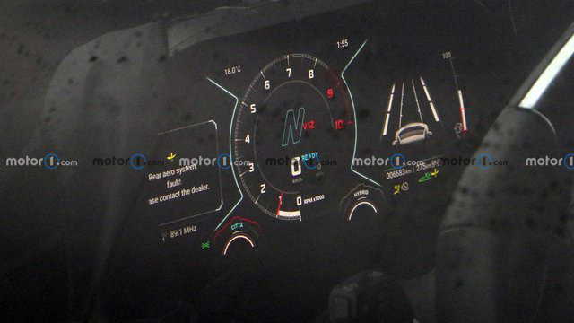 Lộ vòng tua cao ngất ngưởng và động cơ trên hậu duệ Lamborghini Aventador - Ảnh 2.