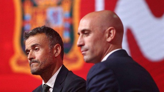 Luis Enrique sẽ từ chức HLV Tây Ban Nha trong 72 giờ tới - Ảnh 1.