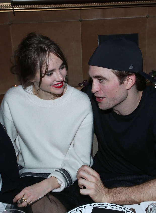  Ma cà rồng Robert Pattinson và bạn gái người mẫu lần đầu công khai lộ diện sau 4 năm yêu - Ảnh 9.