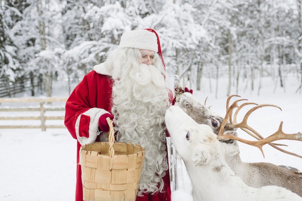 Cận cảnh ngôi làng ông già Noel đẹp như cổ tích, tuyết trắng rơi 6 tháng ở Phần Lan - Ảnh 5.