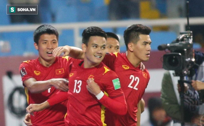 HLV Phạm Minh Đức: “Trung Quốc xông đất cho đội tuyển Việt Nam và đây là điều may mắn đấy” - Ảnh 1.