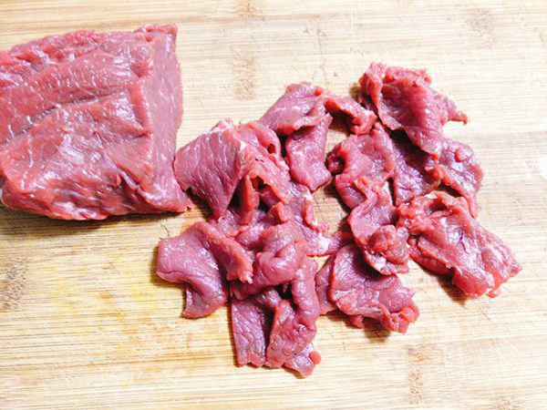 Mách bạn xào thịt bò mềm, ngọt, giữ được giá trị dinh dưỡng cao - Ảnh 2.