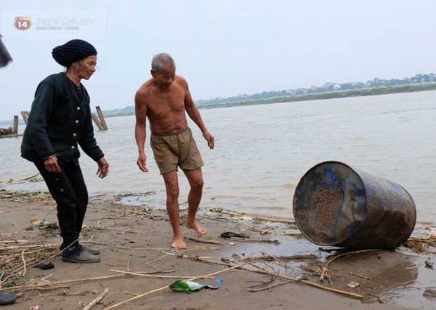 Những câu chuyện tình yêu cho người trẻ thêm niềm tin vào hôn nhân: Từ cô gái Triều Tiên đợi 31 năm để lấy chồng Hà Nội đến ông lão “nhặt” được vợ 50 năm sống ở bãi giữa sông Hồng - Ảnh 15.