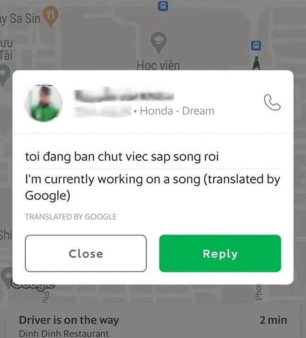 Anh Tây đặt xe ôm, tài xế ĐANG BẬN nhưng không viết dấu, dịch từ tiếng Việt sang tiếng Anh được phen đau tim - Ảnh 1.