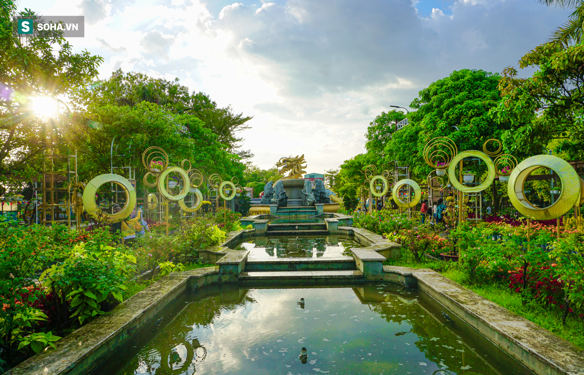 Hot girl đổ về vịnh Hạ Long thu nhỏ chụp ảnh đủ đăng đến hết năm - Ảnh 11.