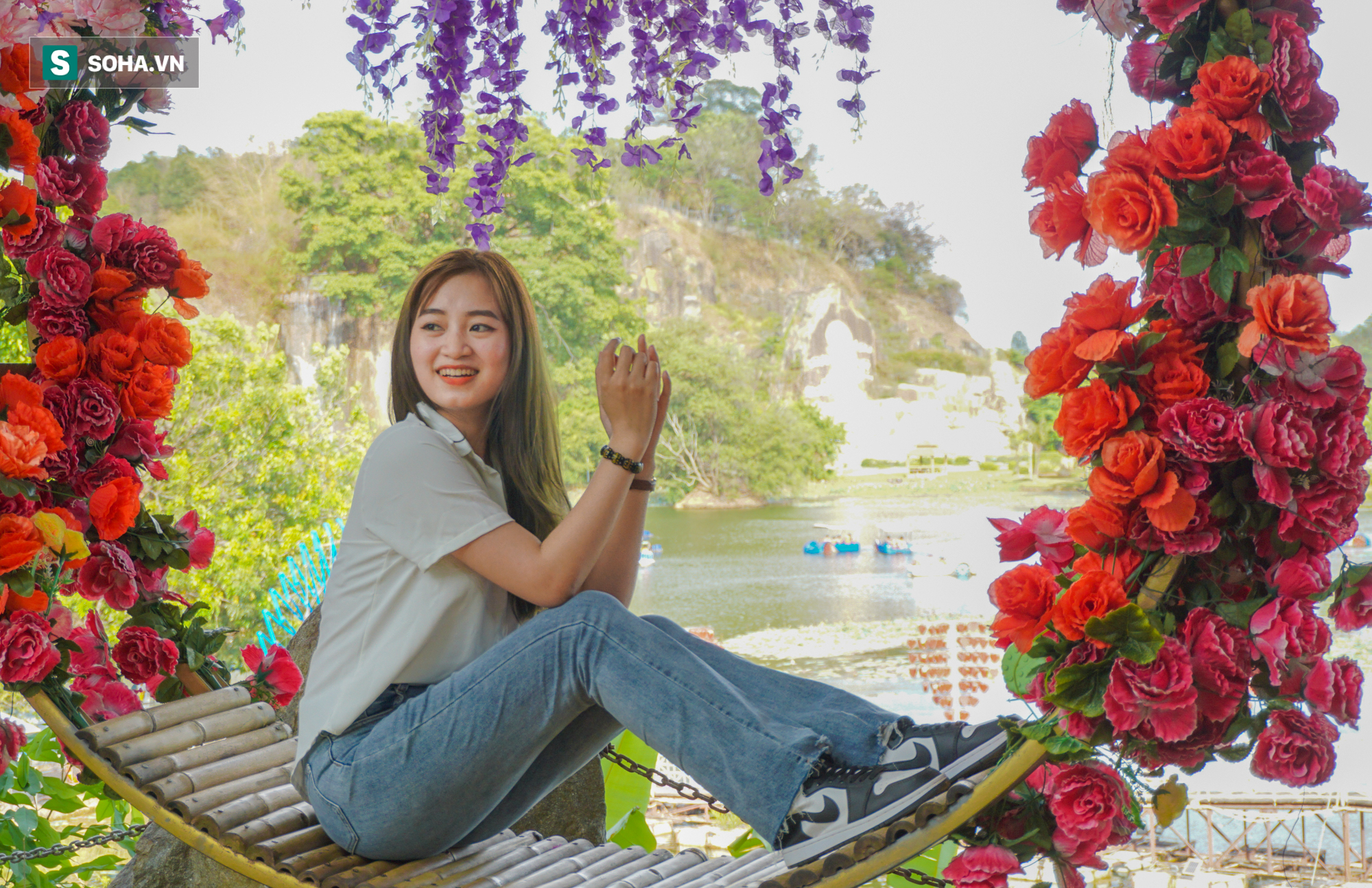 Hot girl đổ về vịnh Hạ Long thu nhỏ chụp ảnh đủ đăng đến hết năm - Ảnh 5.