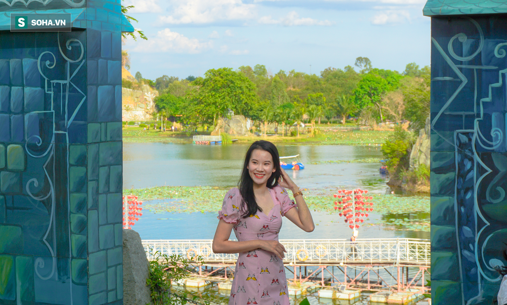 Hot girl đổ về vịnh Hạ Long thu nhỏ chụp ảnh đủ đăng đến hết năm - Ảnh 7.