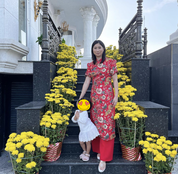  Gia tộc tỷ phú Johnathan Hạnh Nguyễn xả ảnh check-in trước lâu đài Quận 2: To đùng, xa xỉ và làm nên đẳng cấp nhà siêu giàu! - Ảnh 5.