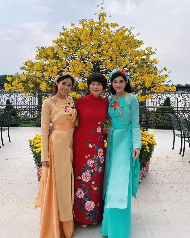  Gia tộc tỷ phú Johnathan Hạnh Nguyễn xả ảnh check-in trước lâu đài Quận 2: To đùng, xa xỉ và làm nên đẳng cấp nhà siêu giàu! - Ảnh 7.