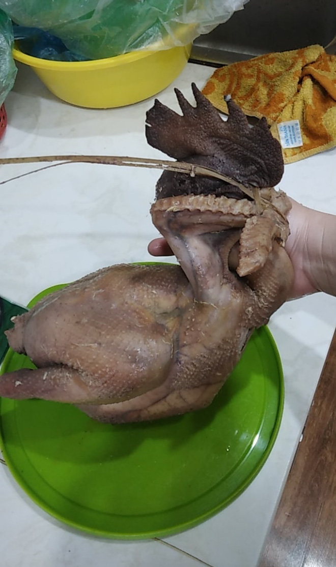 Những siêu phẩm gà luộc gây chấn động giới bếp núc dịp Tết, đầu năm - Ảnh 7. Những siêu phẩm gà luộc gây chấn động giới bếp núc dịp Tết, đầu năm - Ảnh 7.