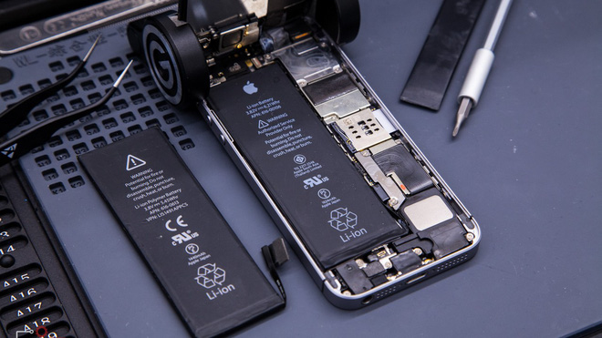 Một điều tuyệt đối cần phải làm nếu bạn muốn kéo dài tuổi thọ pin iPhone - Ảnh 1.