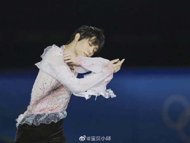 Olympic Bắc Kinh bùng nổ ngày bế mạc: “Hoàng tử trượt băng” phá đảo cả cõi mạng với màn trình diễn đẹp hơn cả giấc mộng - Ảnh 6.