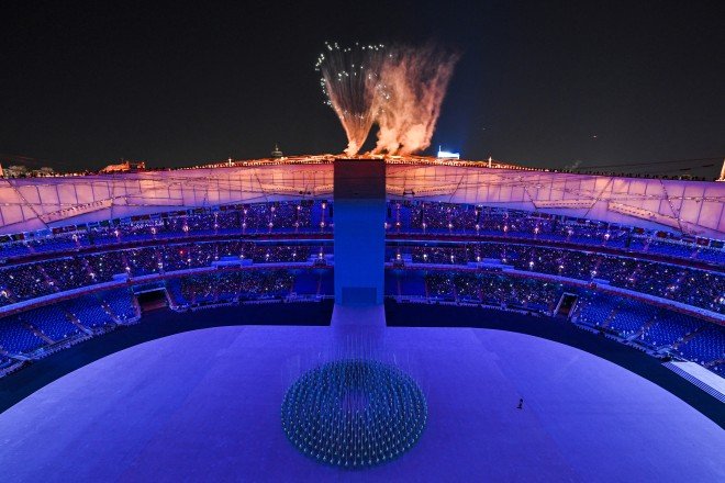  Lễ khai mạc Olympic Bắc Kinh 2022 thắp sáng rực rỡ Sân vận động Tổ chim  - Ảnh 3.