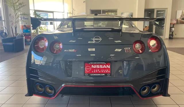 Rộ tin đại gia Việt đặt mua Nissan GT-R Nismo 2022 phiên bản giới hạn 300 chiếc trên toàn thế giới với giá cực đắt đỏ - Ảnh 4.