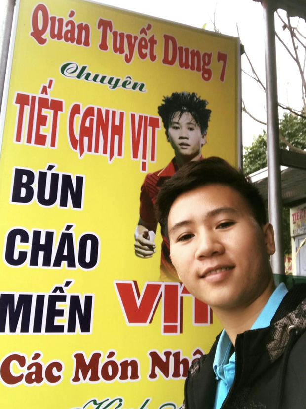 Loạt nghề tay trái của các nữ tuyển thủ ĐT Việt Nam: Người bán cháo vịt, người bán dừa vẫn quyết đấu vào World Cup! - Ảnh 1.