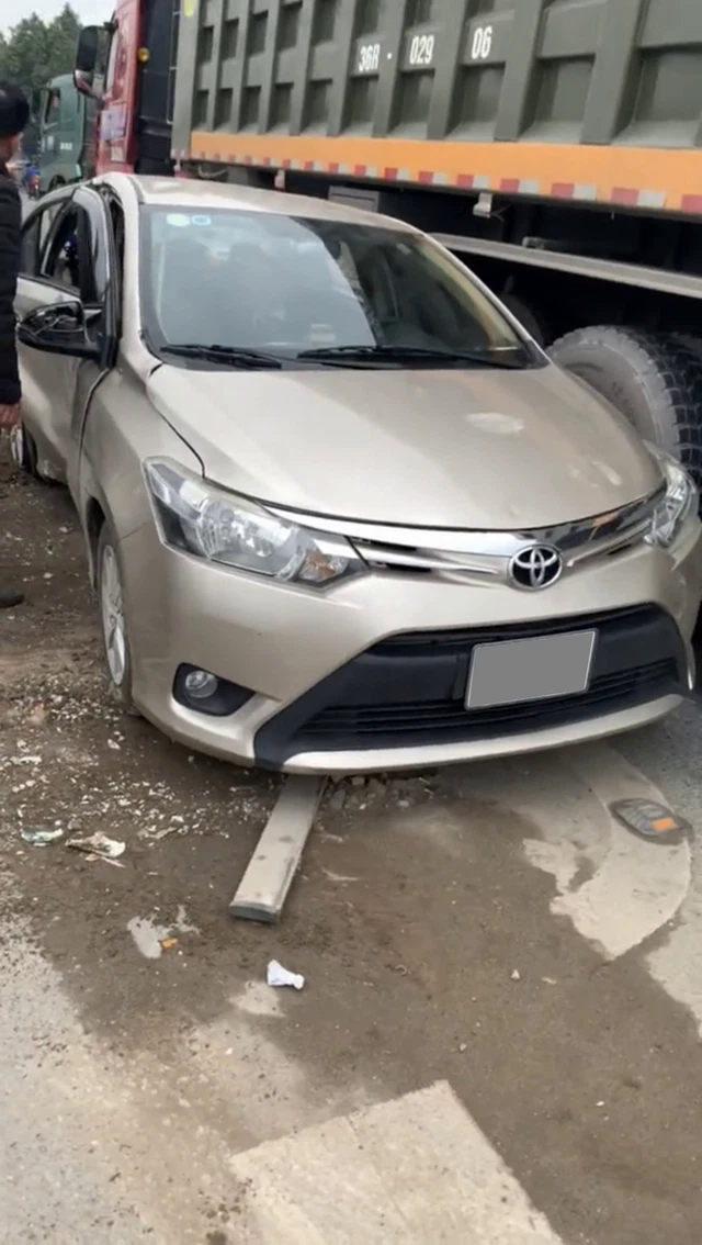 Bị đâm biến dạng, Toyota Vios vẫn không bung túi khí, CĐM đồn đoán nguyên nhân - Ảnh 6.