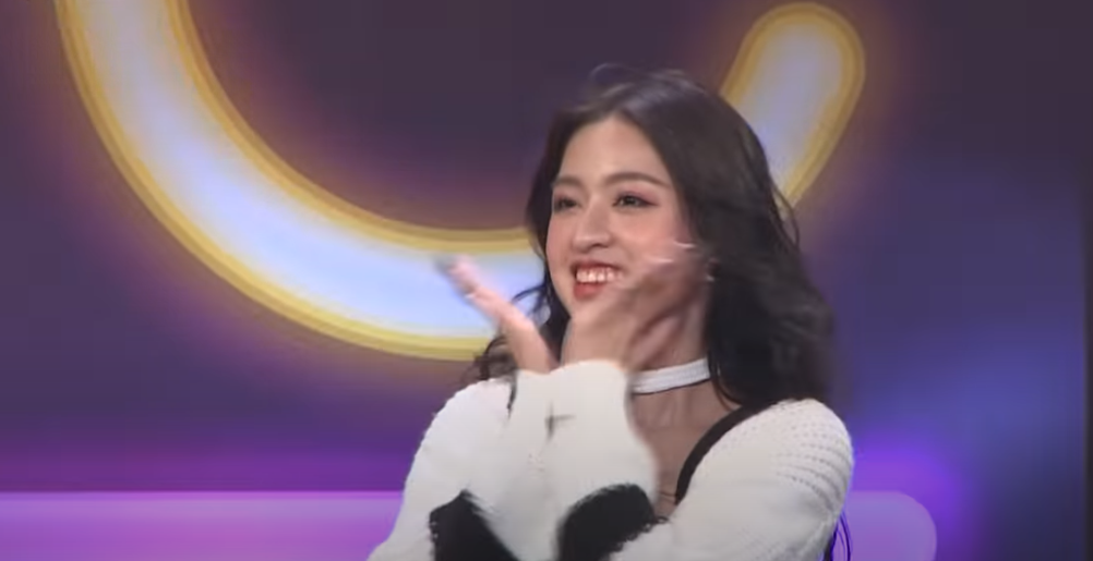 Xuất hiện cạnh Trường Giang, hot girl trứng rán khiến người xem nổi da gà  - Ảnh 3.