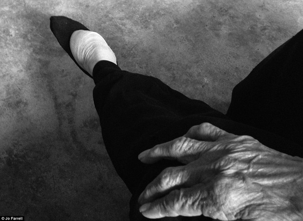 Hình ảnh của những đôi chân gót sen cuối cùng tại Trung Quốc: Nhân chứng sống ám ảnh về hủ tục đau thương bậc nhất thời phong kiến - Ảnh 10.