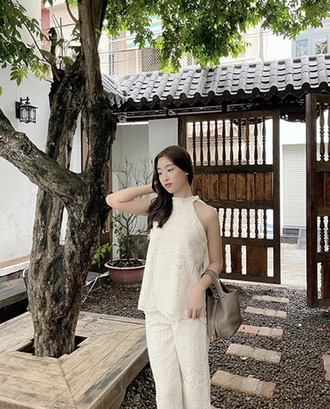 Đỗ Mỹ Linh: Biệt danh hoa hậu nghèo nhất Việt Nam và thú chơi hàng hiệu ngầm - Ảnh 6. Đỗ Mỹ Linh: Biệt danh hoa hậu nghèo nhất Việt Nam và thú chơi hàng hiệu ngầm - Ảnh 6.