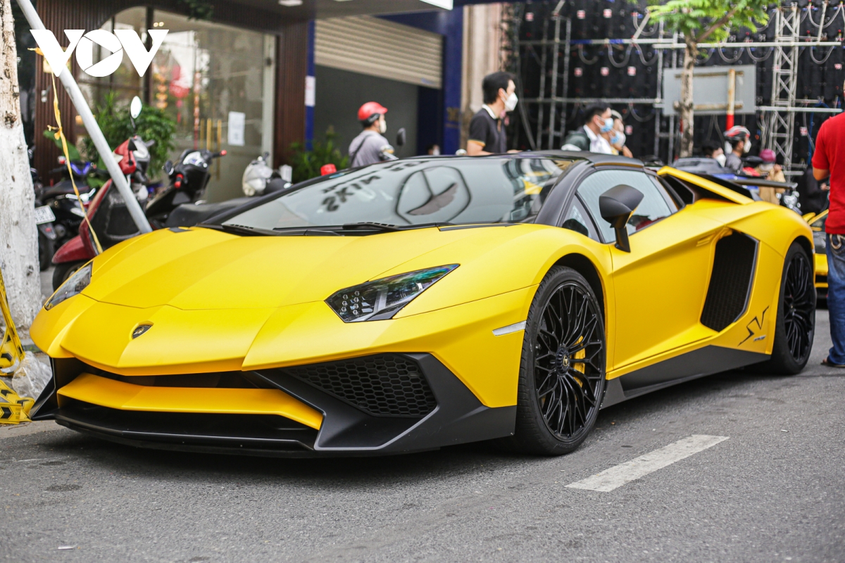 H&igrave;nh ảnh d&agrave;n si&ecirc;u xe hơn 500 tỷ đồng tr&ecirc;n phố Đ&agrave; Nẵng - Ảnh 10.