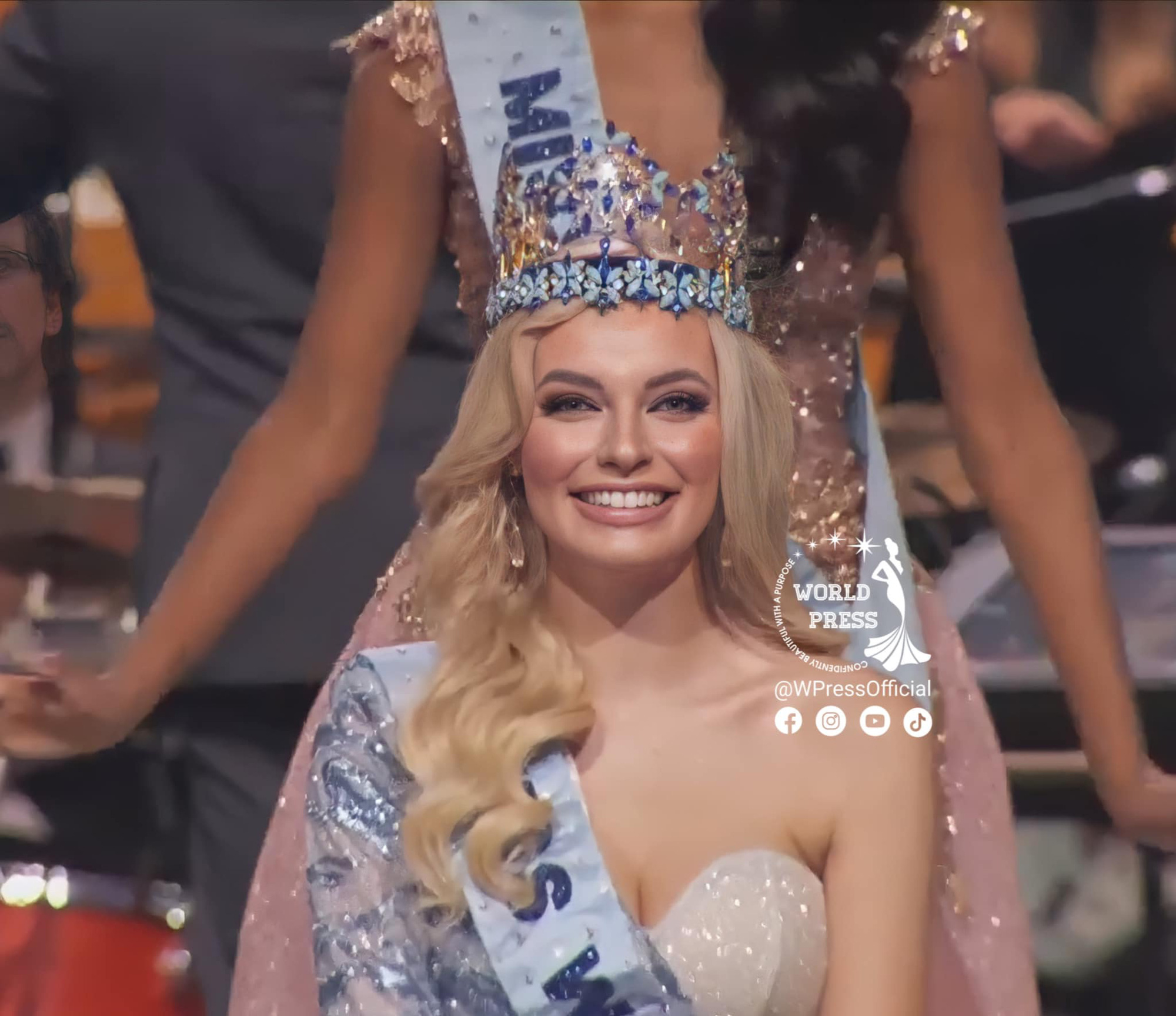 Người đẹp Ba Lan đăng quang Miss World 2021, Đỗ Thị Hà dừng chân ở Top 13 - Ảnh 3.