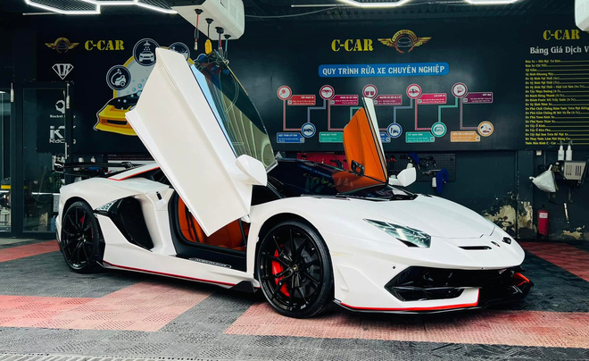 Young master Dak Lak turns the Lamborghini Aventador Roadster into the first SVJ limited edition in Vietnam - Photo 2.