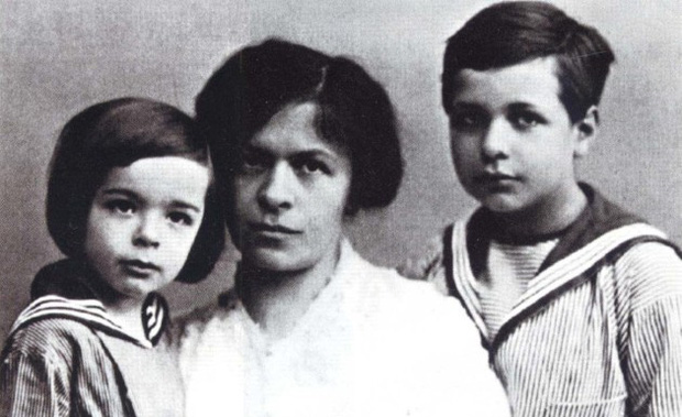 The miserable wife of genius Albert Einstein: As talented as her husband, but chose to sacrifice for the family and only received bitterness - Photo 5.