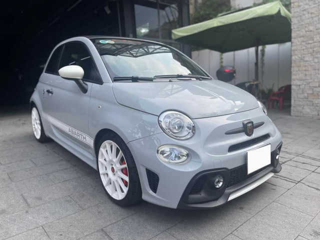 Sau 3 năm, hàng hiếm Fiat 500 Abarth 595 Esseesse được rao bán kèm khẳng định từ chủ xe: ‘Tiết kiệm hơn 1 tỷ so với xe mới’ - Ảnh 1.