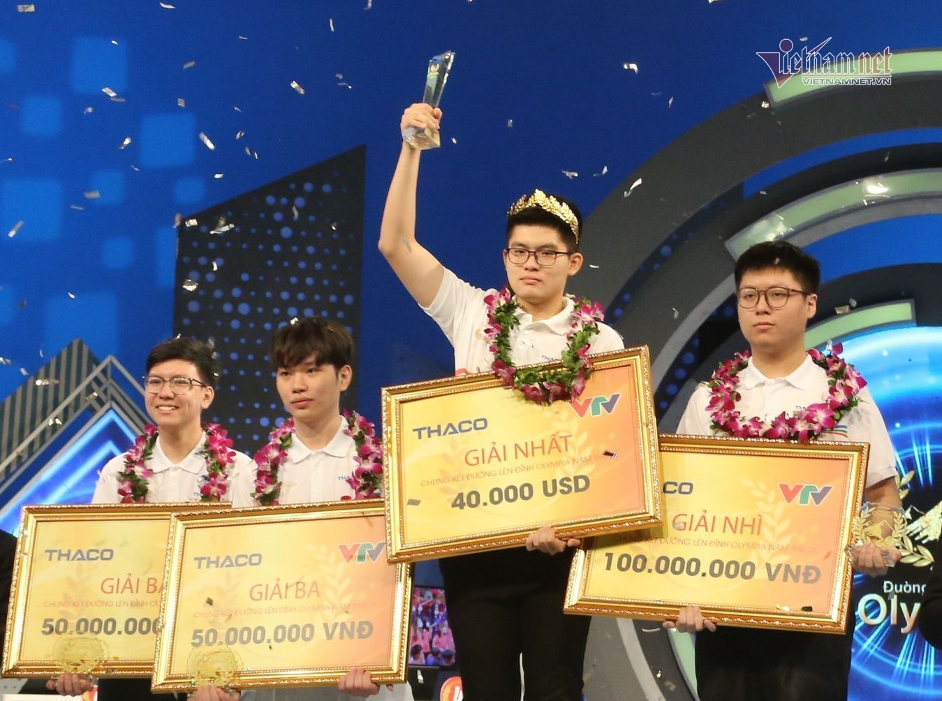 F4 chung kết Đường l&ecirc;n đỉnh Olympia 2021 hội tụ chung khung h&igrave;nh, d&acirc;n t&igrave;nh vội thả tim kh&ocirc;ng ngớt! - Ảnh 2.