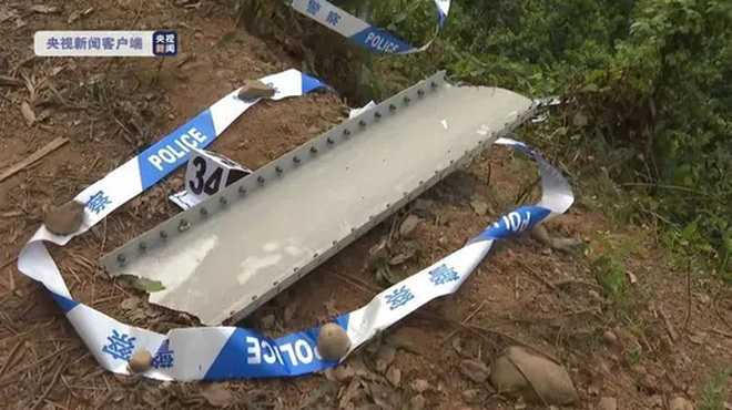 Đã tìm thấy một số mảnh thi thể của các nạn nhân xấu số trong vụ máy bay Trung Quốc chở 132 người rơi xuống núi - Ảnh 3.