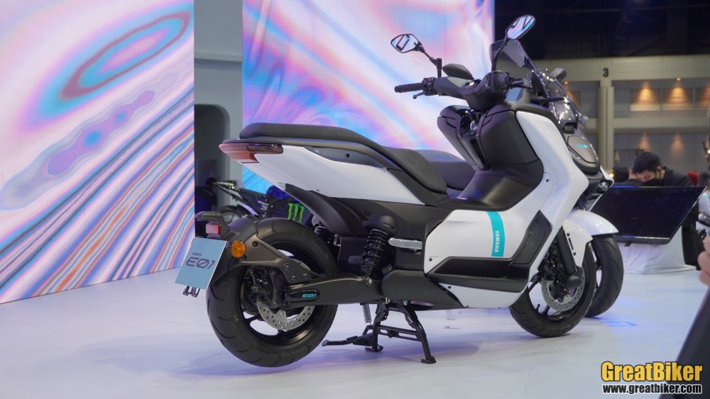 Lộ diện mẫu xe máy điện siêu mạnh của Yamaha, sạc đầy đi 100km, cốp 23 lít - Ảnh 4.