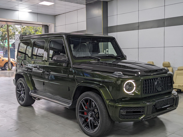 Đại gia Nghệ An chi hàng trăm triệu đồng dát carbon xung quanh Mercedes-AMG G 63 - Ảnh 1.