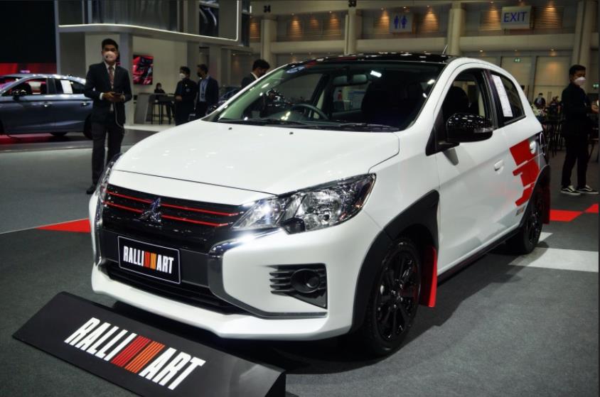 Mitsubishi ra mắt mẫu ô tô giá 366 triệu đồng, rẻ ngang Kia Morning ở Việt Nam - Ảnh 1.