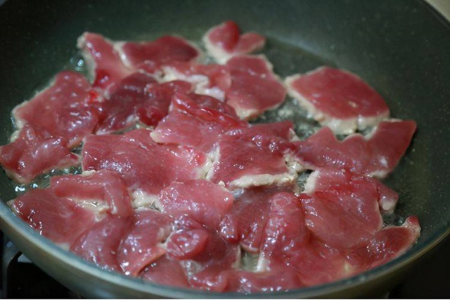 Thịt bò xào theo cách này vô cùng đơn giản lại có hàm lượng dinh dưỡng cao - Ảnh 3.
