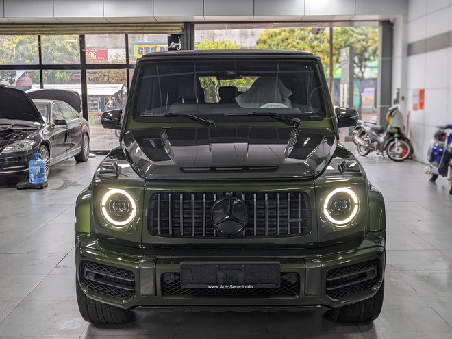 Đại gia Nghệ An chi hàng trăm triệu đồng dát carbon xung quanh Mercedes-AMG G 63 - Ảnh 4.