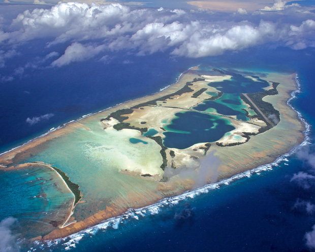 Những hòn đảo kỳ dị nhất thế giới: Có nơi 1 mét vuông gặp 5 con rắn độc, chỗ bị gắn với lời nguyền chưa lời giải - Ảnh 7.