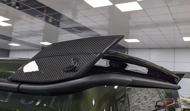 Đại gia Nghệ An chi hàng trăm triệu đồng dát carbon xung quanh Mercedes-AMG G 63 - Ảnh 9.